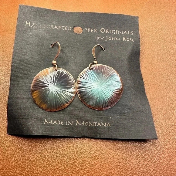 Round Brass Earrings‎ from Montana - Picture 2 of 3